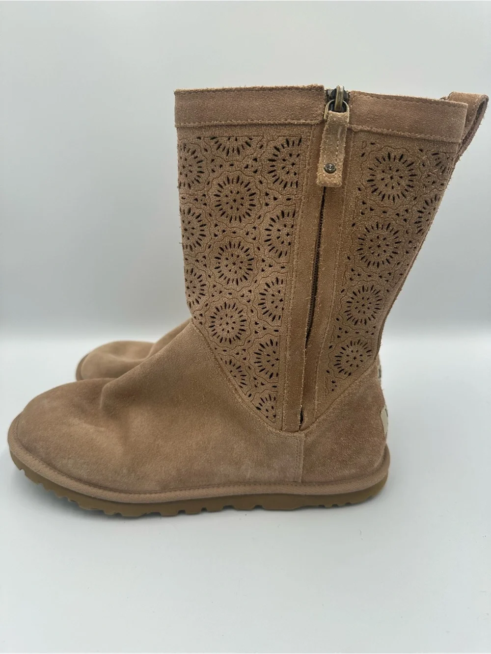 UGG very cute